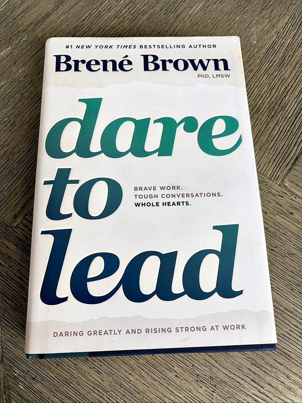 Brené Brown - Dare to Lead: Daring Greatly and Rising Strong at Work - Hardcover